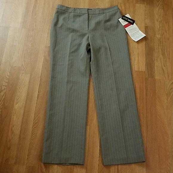 Le Suit Pants - NWT grey pinstripe pants Le suit separates size 12